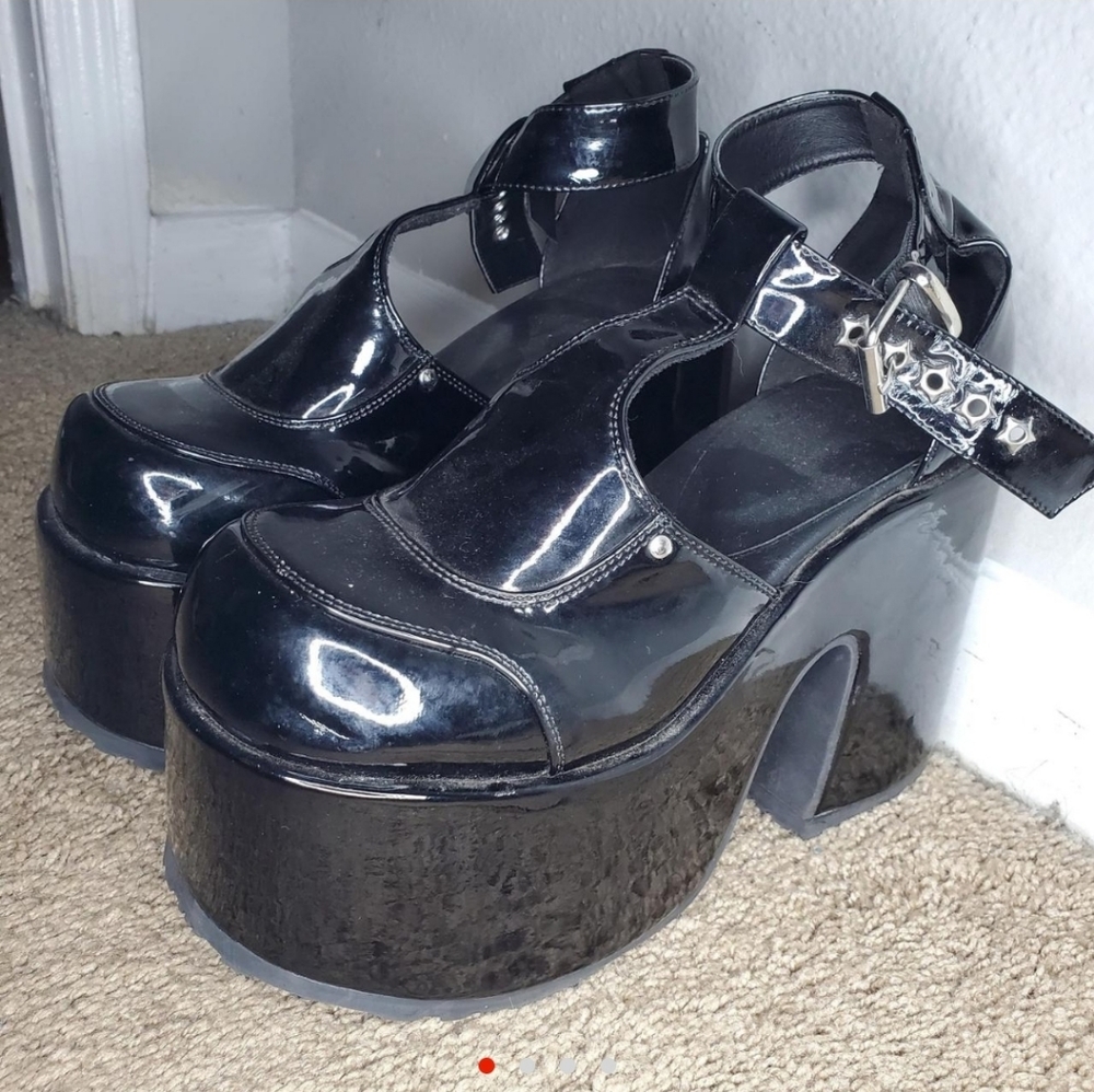 5" Chunky Heel, 3" Platform Eyelet T-Strap Demonia Pleaser!